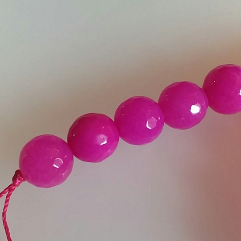 One Strand Chalcedony - Picture 2 of 2